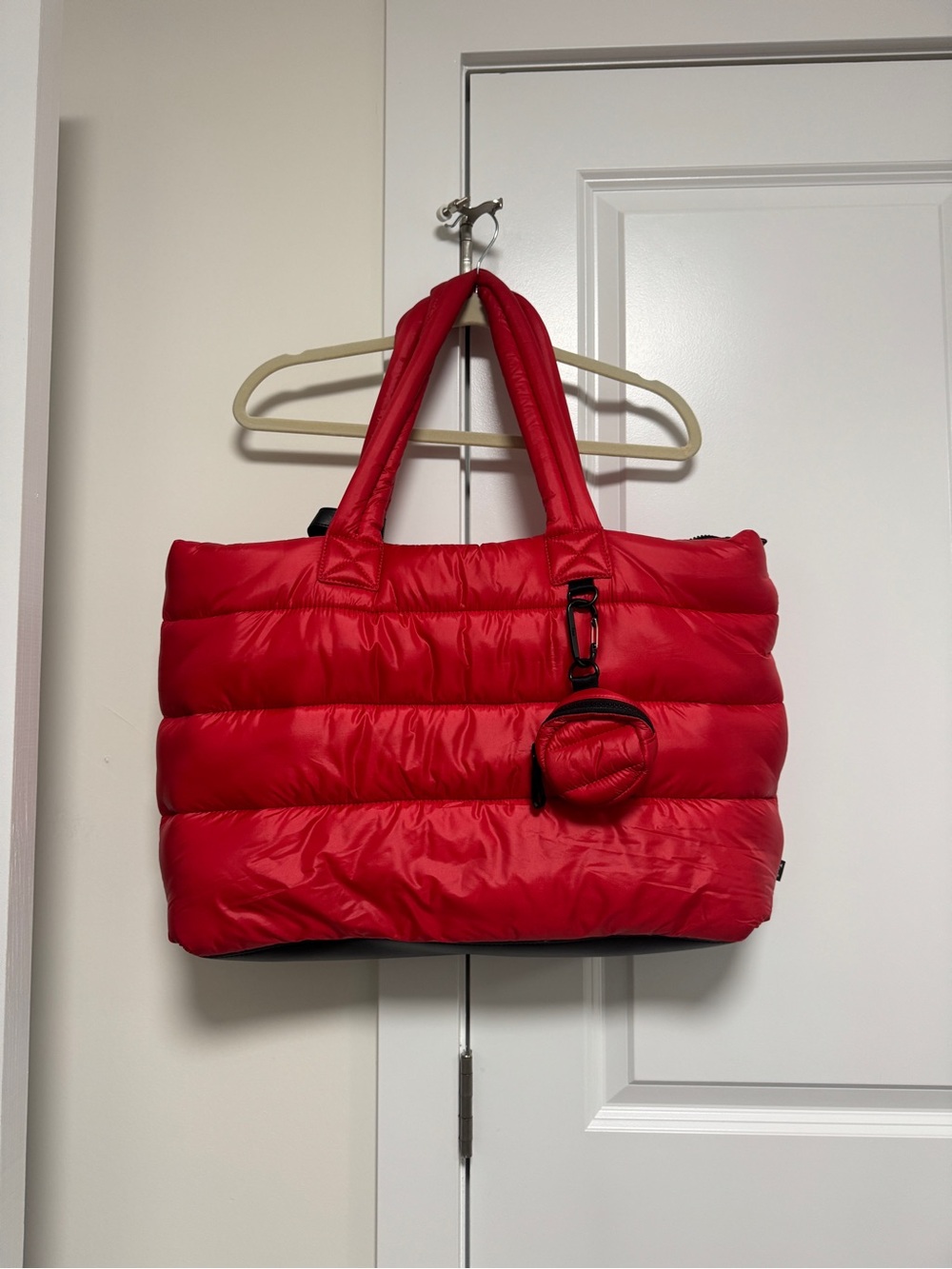 Aritzia TNA Superpuff Tote Bag in Red